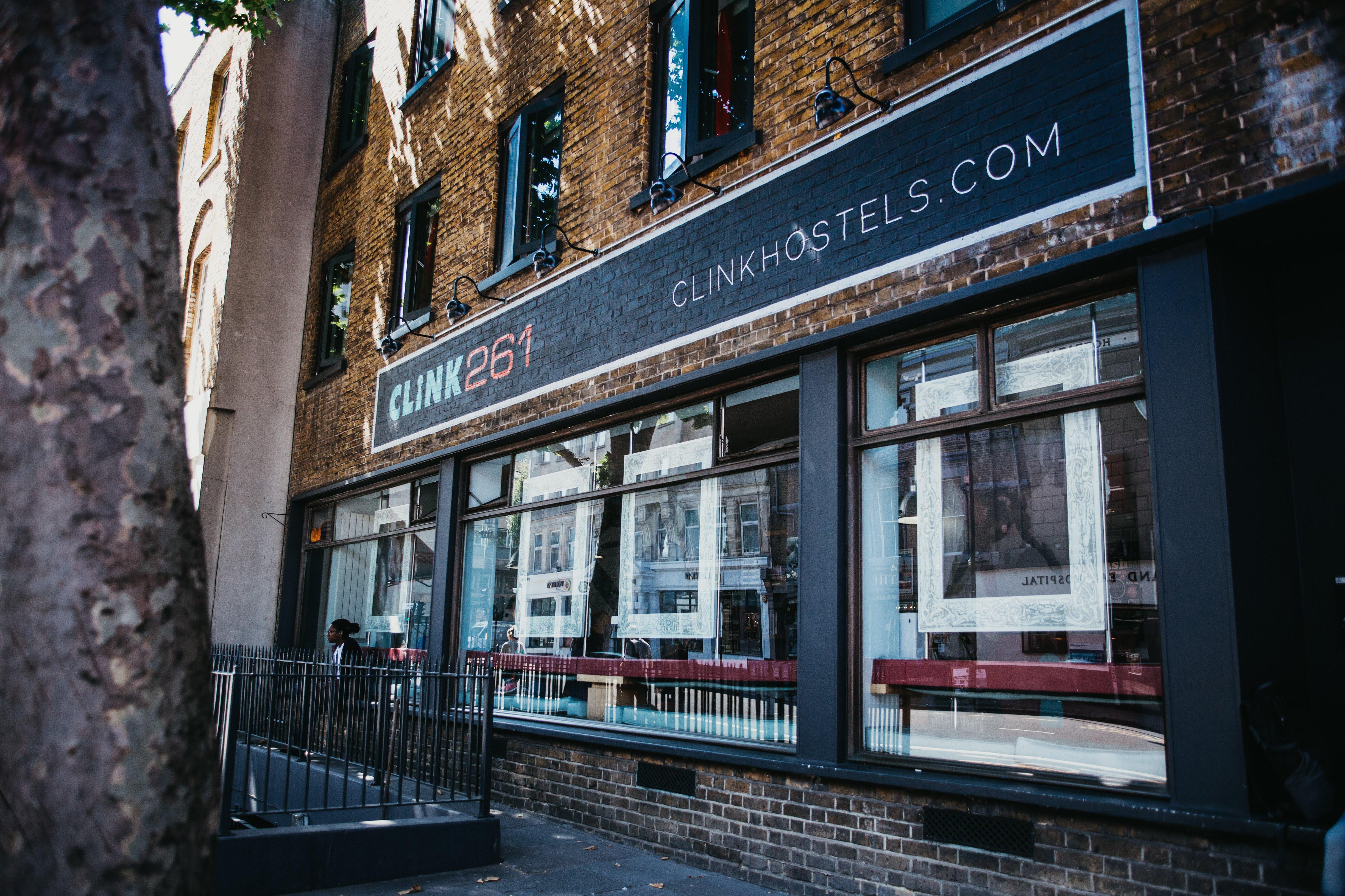 Clink261 Hostal *