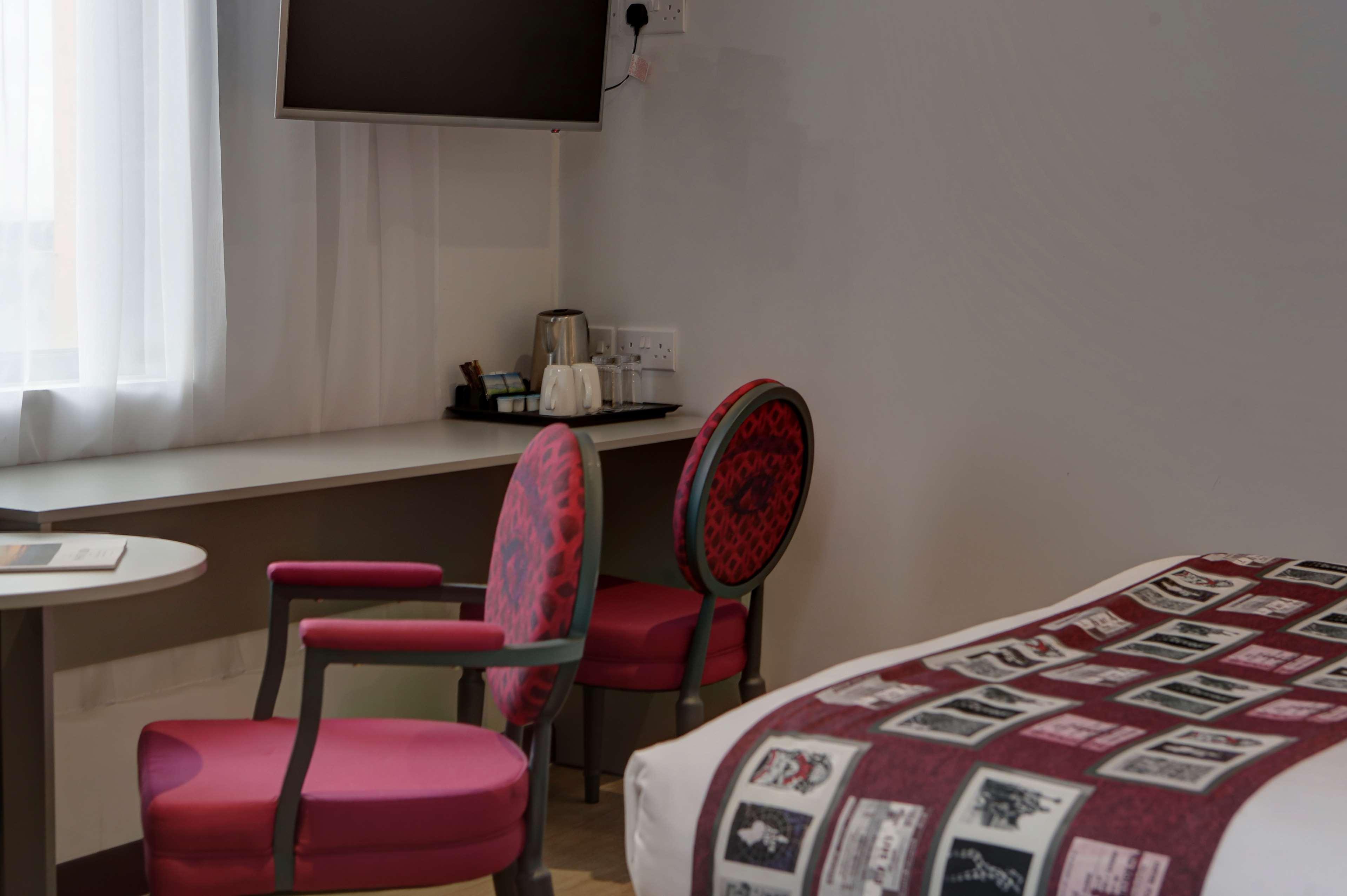 Hotel Western Wembley 4*