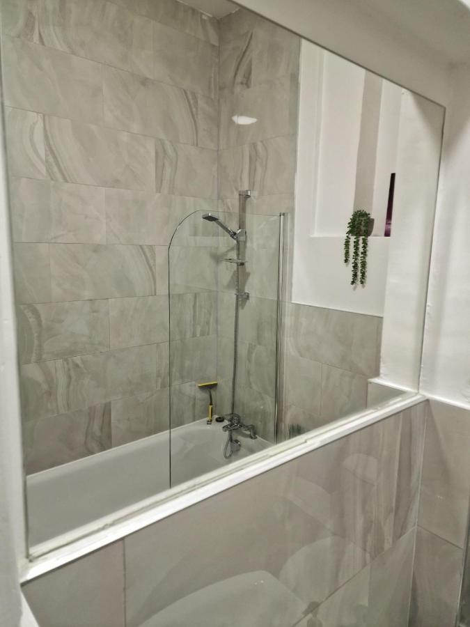 Spacious 4 Bedrooms For 10 Near Marble Arch London