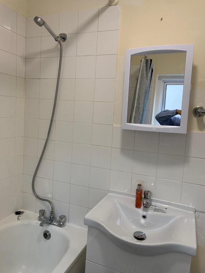 Leilighet Amazing And Lovely 2- Bedroom First Floor Flat