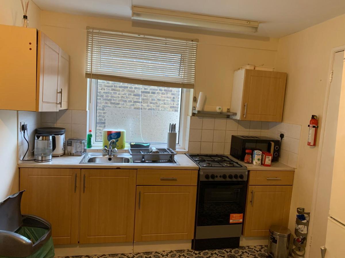 Amazing And Lovely 2- Bedroom First Floor Flat Leilighet *