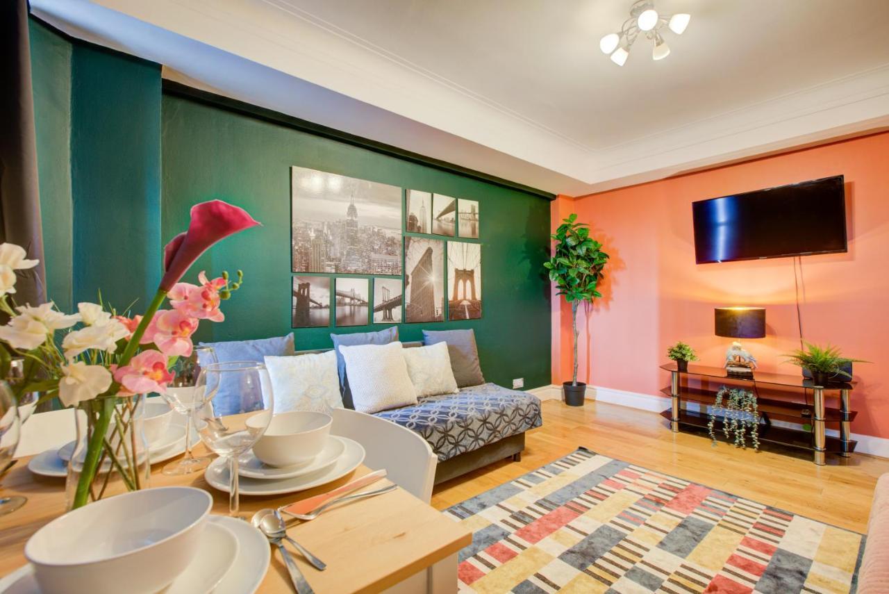 Hyde Park Private Family Apartment London