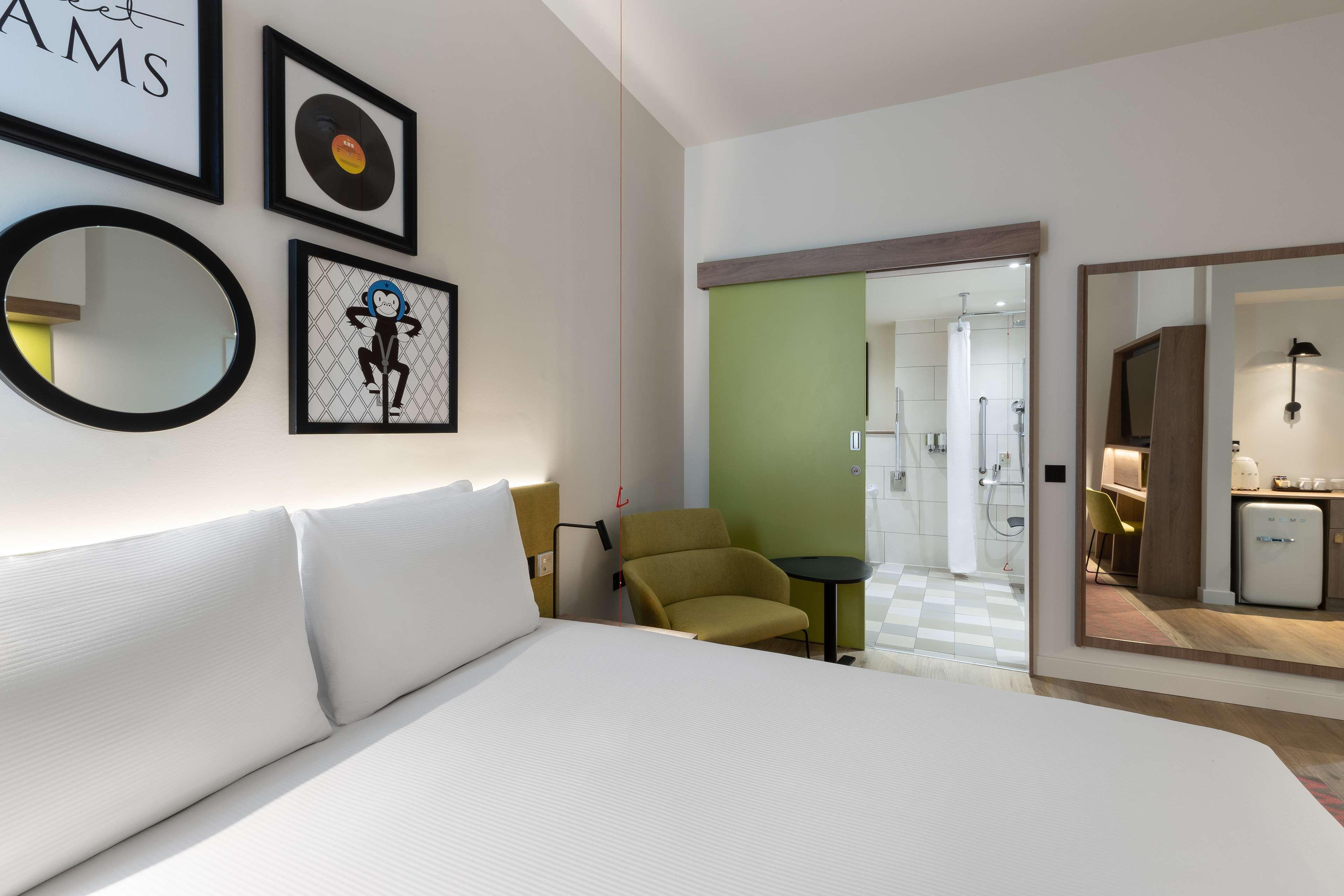 Hotell Hampton By Hilton Ealing London