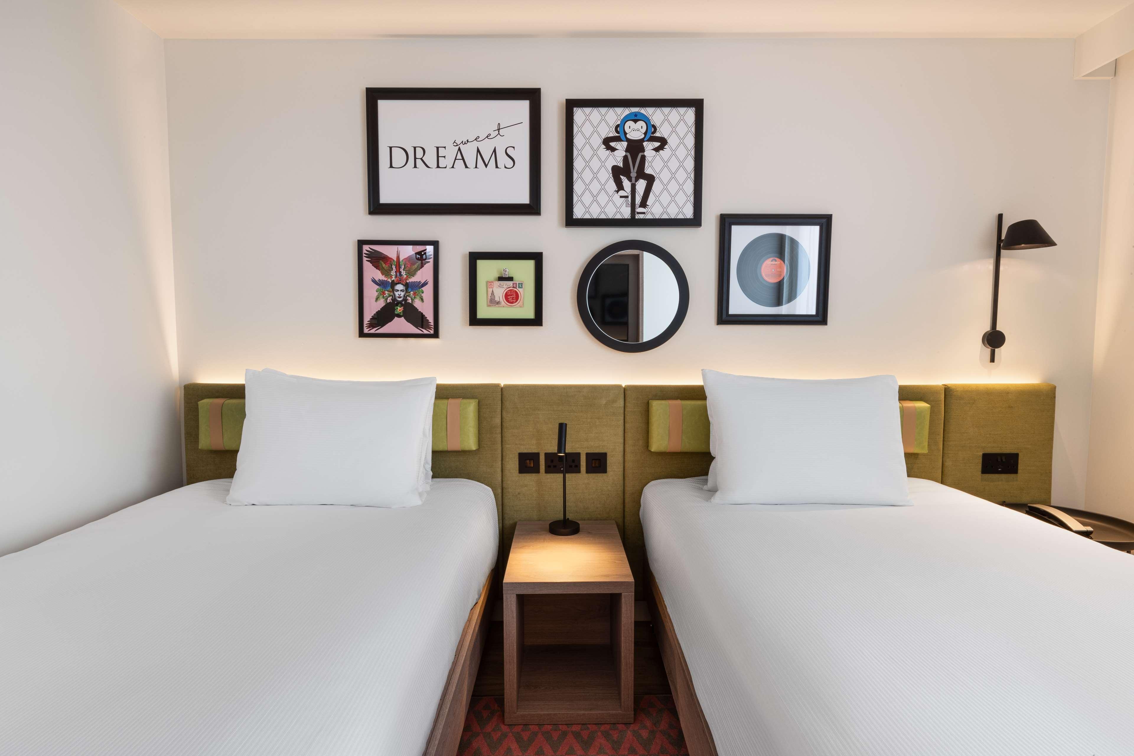 Hotell Hampton By Hilton Ealing