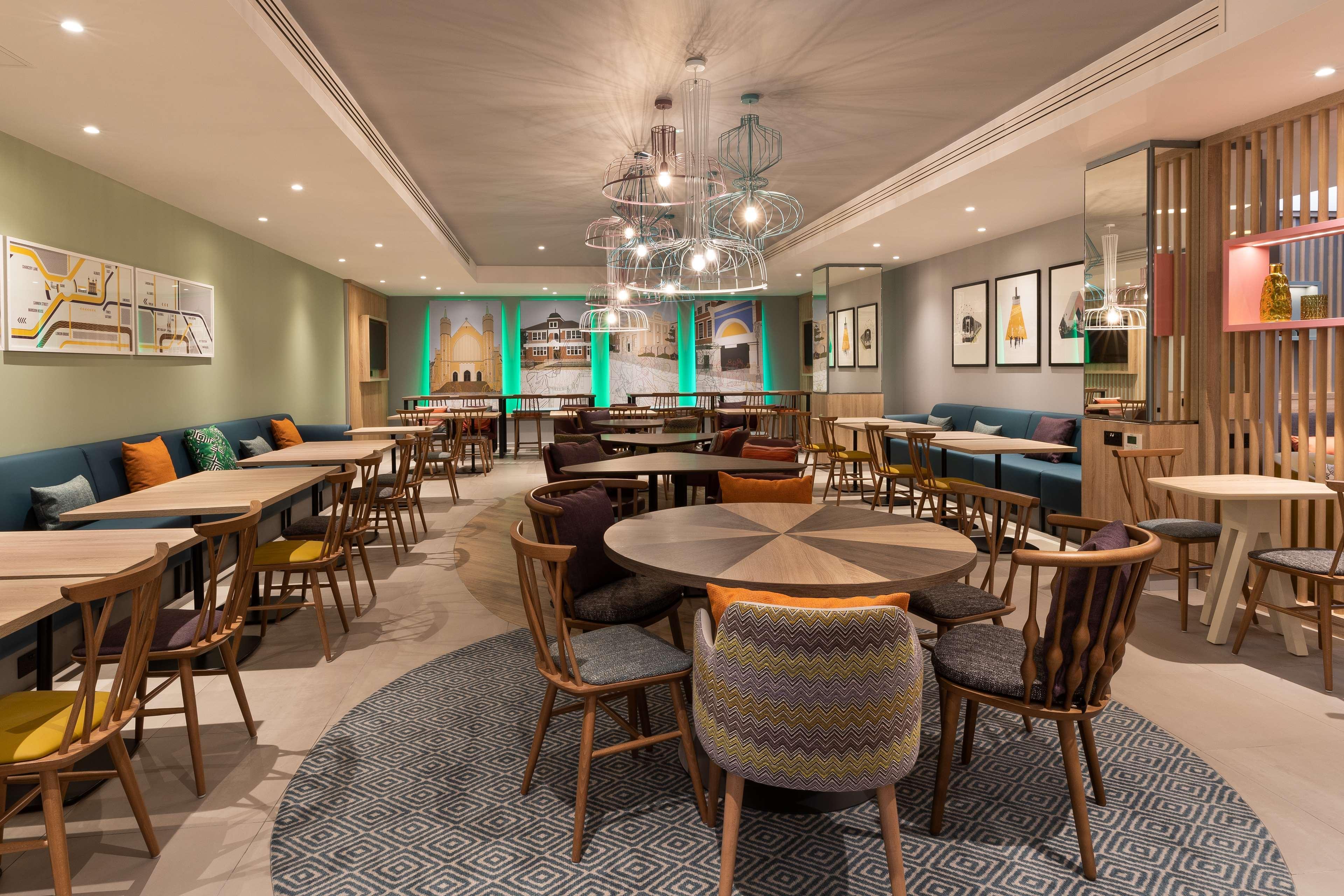 Hotell Hampton By Hilton Ealing 4*