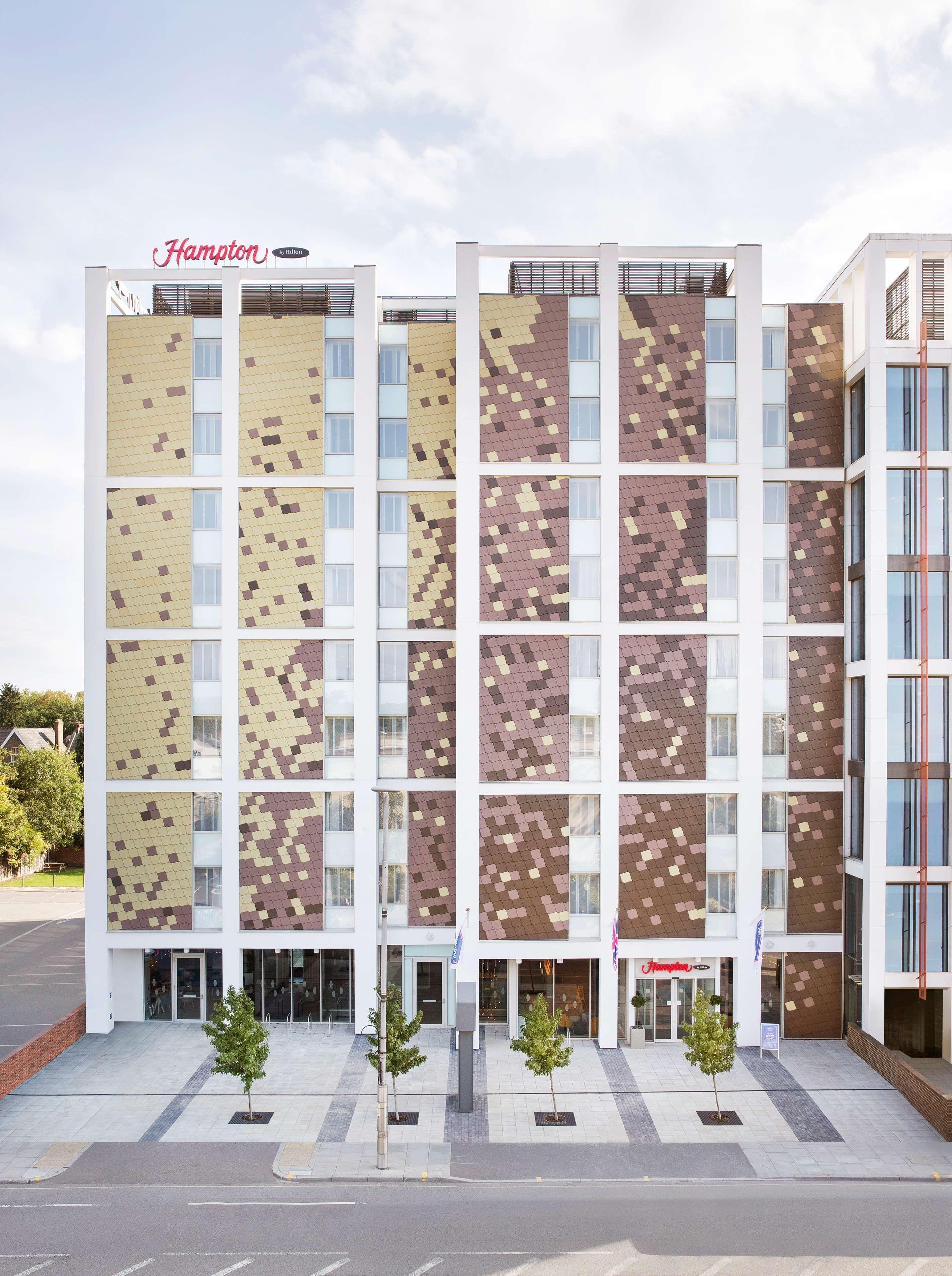 Hotell Hampton By Hilton Ealing