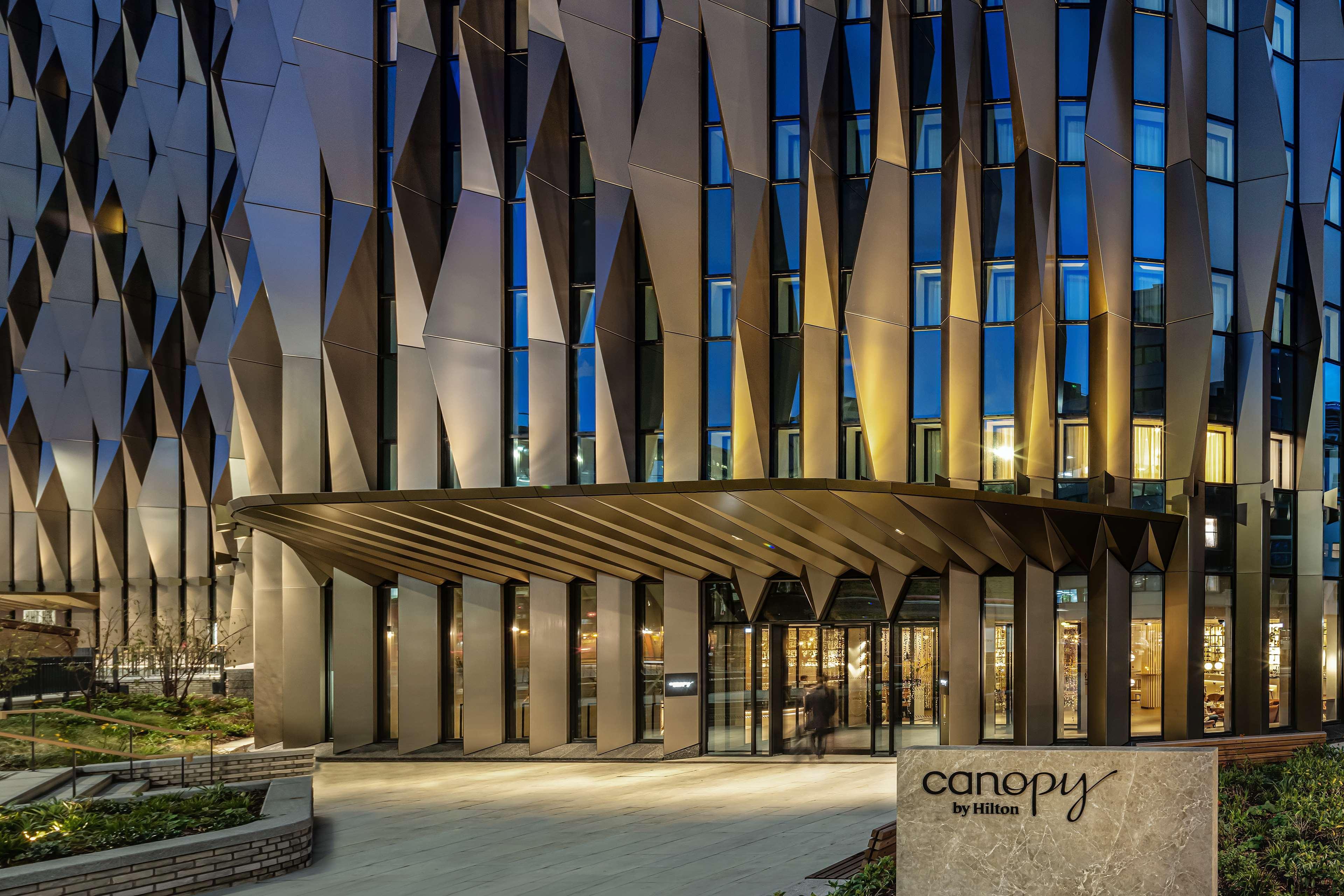 Canopy By Hilton 4* London