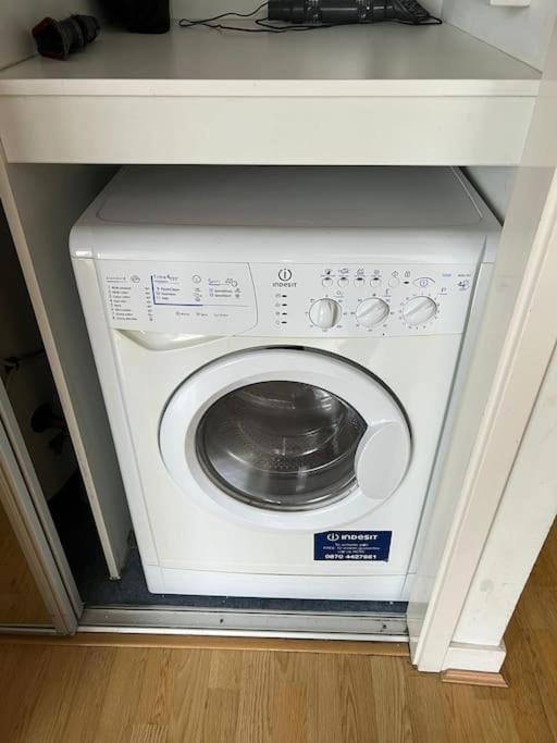 Stunning 2 Bed Flat! Centrally Located In London, Uk! Leilighet *
