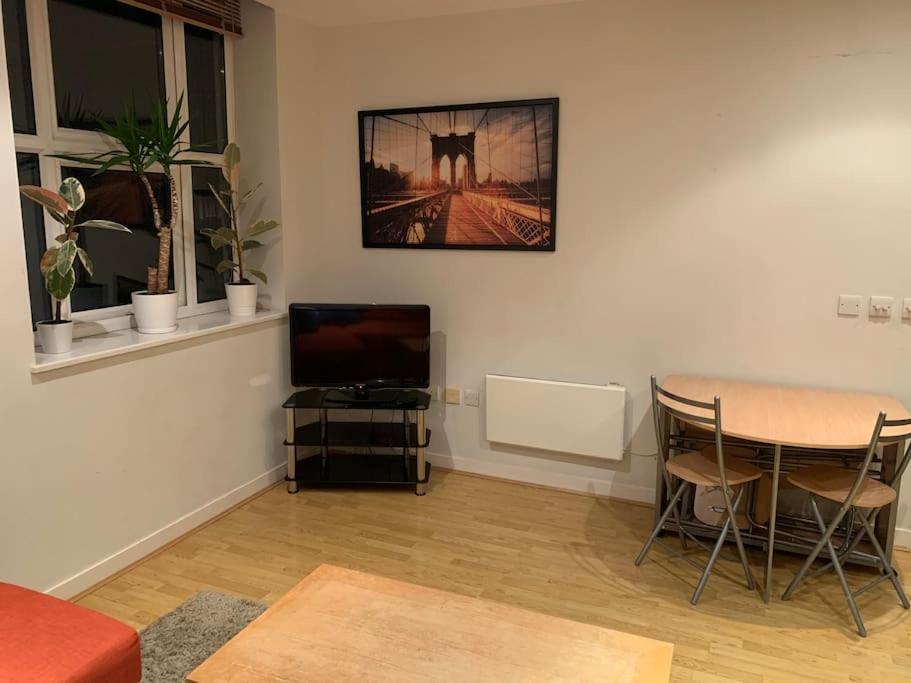 Leilighet Stunning 2 Bed Flat! Centrally Located In London, Uk! London