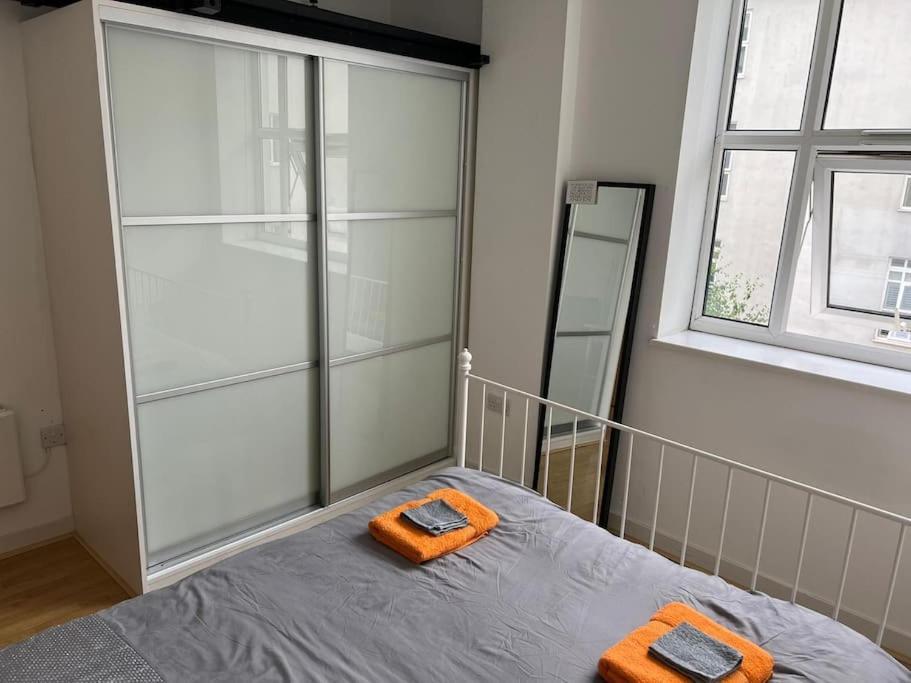 Stunning 2 Bed Flat! Centrally Located In London, Uk! Leilighet *