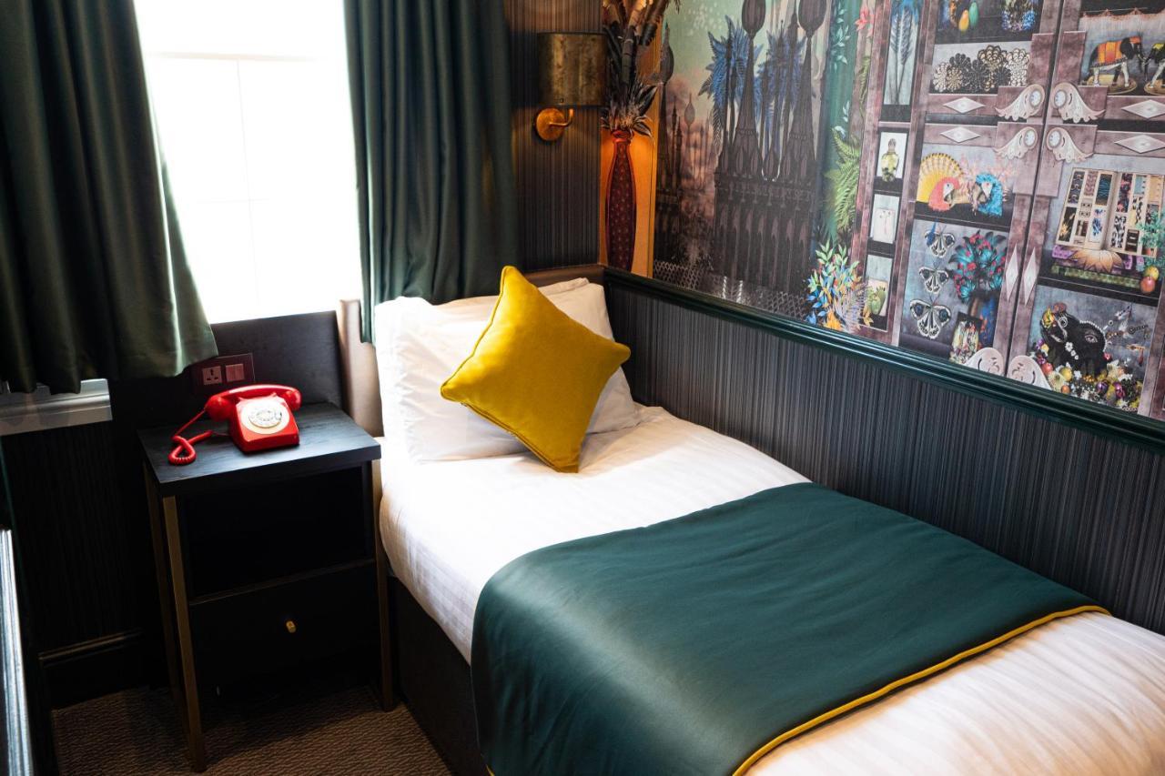 Hyde Park Hotel