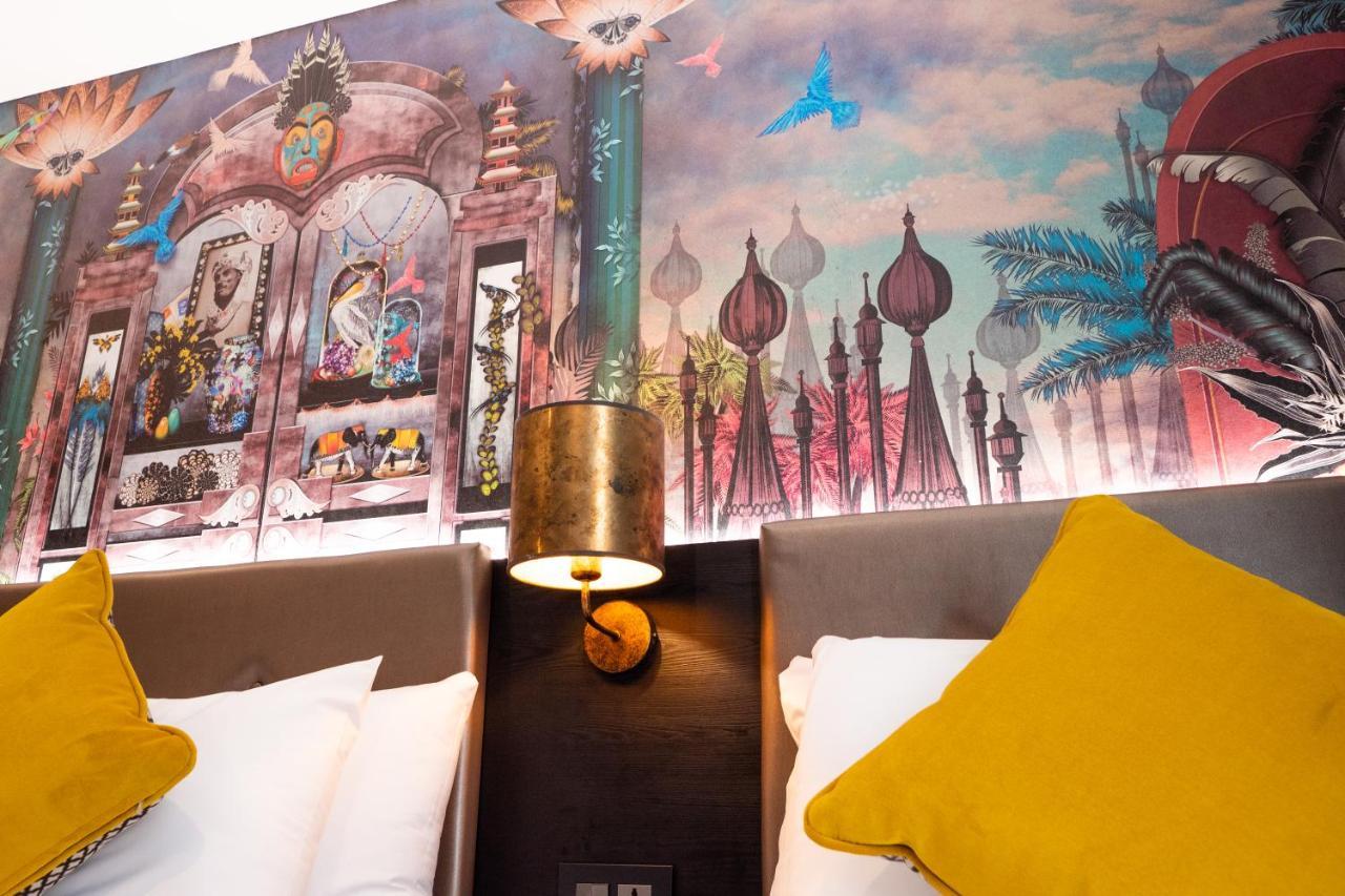 Hyde Park Hotel London