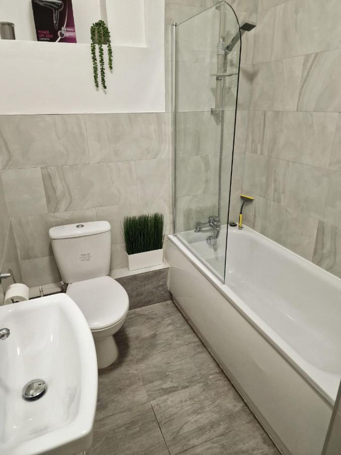 Spacious 4 Bedrooms For 10 Near Marble Arch *