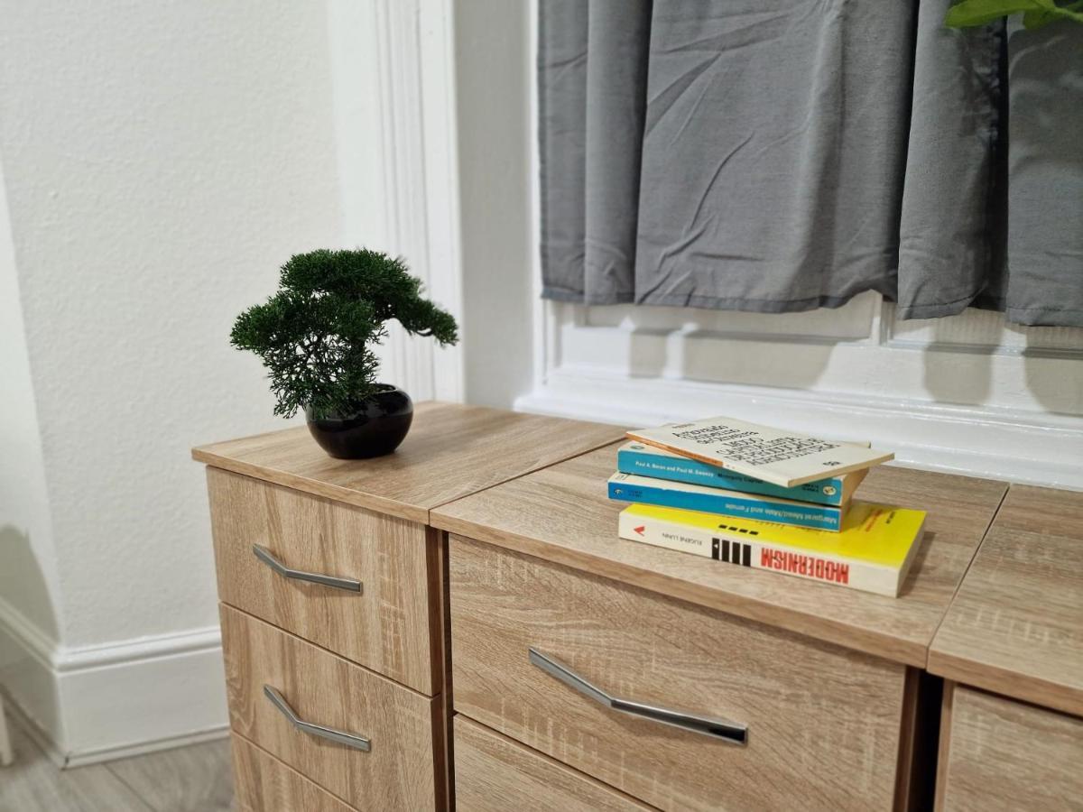 Apartment Spacious 4 Bedrooms For 10 Near Marble Arch London