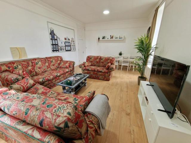 Spacious 4 Bedrooms For 10 Near Marble Arch Apartment