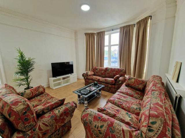 Spacious 4 Bedrooms For 10 Near Marble Arch *