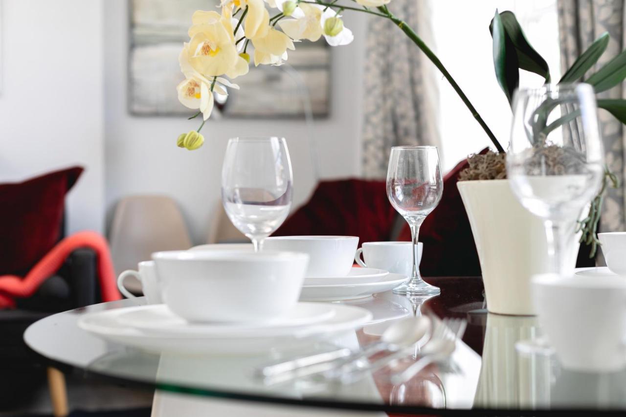 Penthousestays Notting Hill - Chic 2 Bedroom W/ King Beds - Near Portobello Road & Kensington High Street Leilighet *