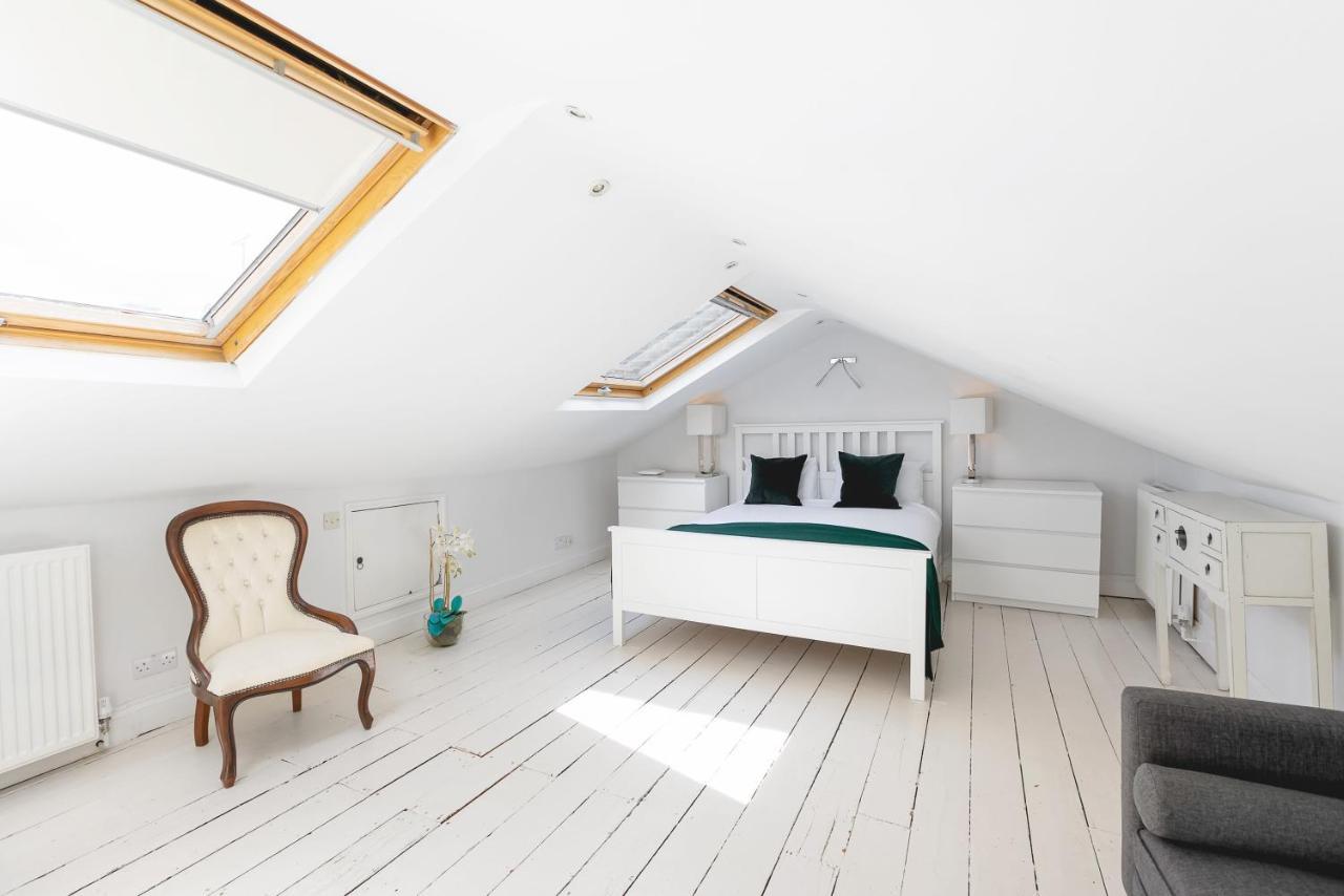 Penthousestays Notting Hill - Chic 2 Bedroom W/ King Beds - Near Portobello Road & Kensington High Street Leilighet London