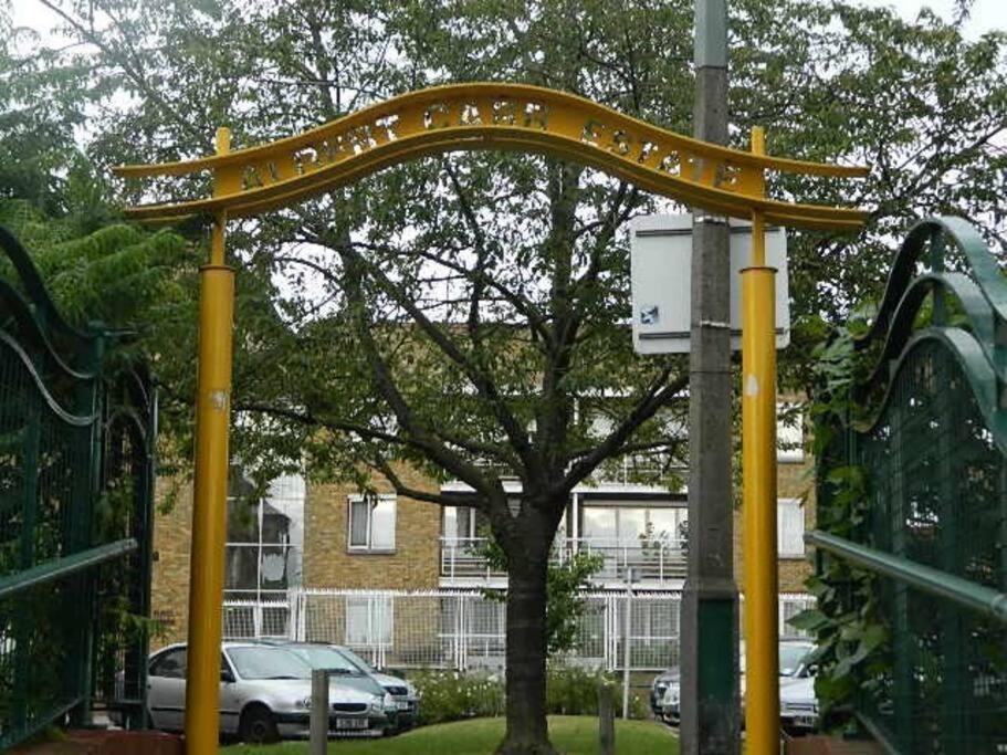 2 Bed Apartment London