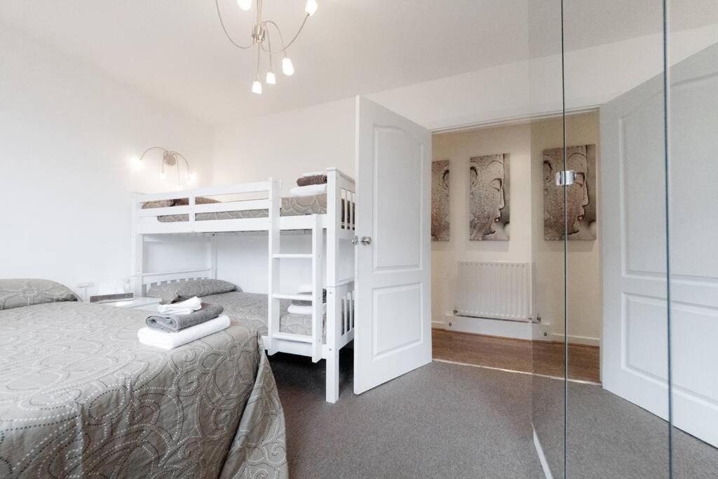 2 Bed London