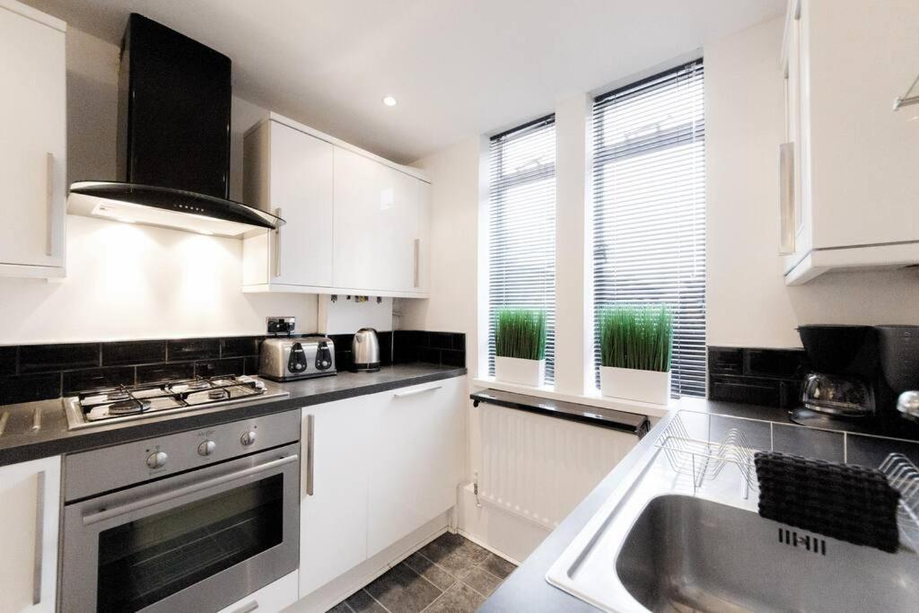 Apartment 2 Bed London