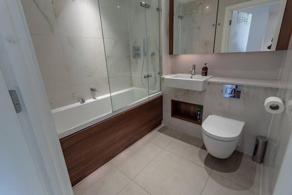 2 Bed 2 Bath - Amazing Views Of And River Thames Apartamento