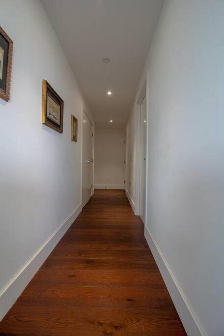 2 Bed 2 Bath - Amazing Views Of And River Thames Londres