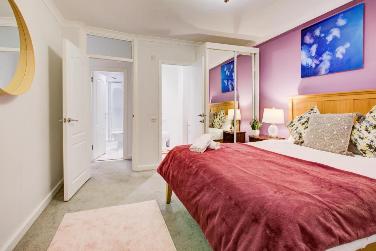 Apartment 3-bedroom, 3-baths In Super Posh Marylebone, Central London, W1