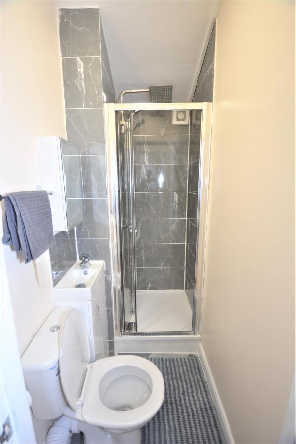Cheerful 3 Bedroom In Greater Feriehus *