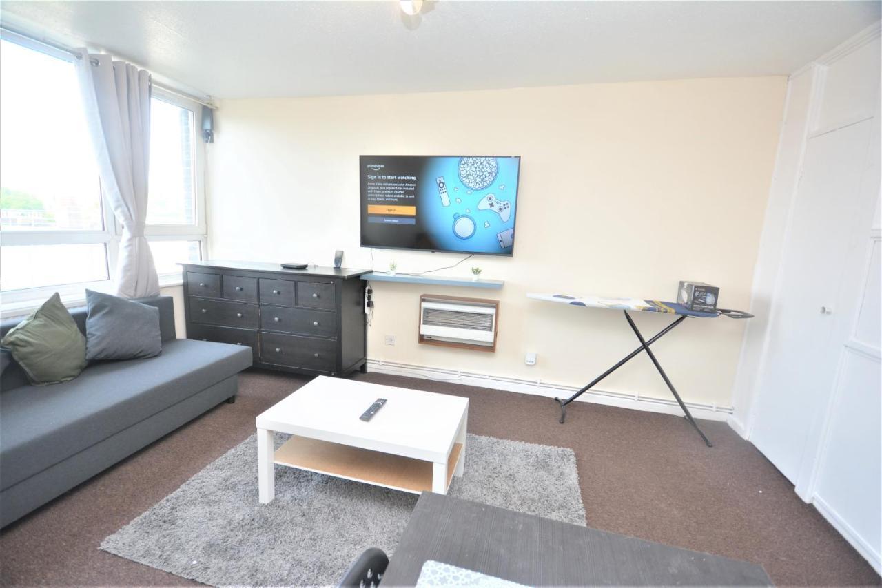 Apartamento Zone 2 Two Bedroom Maisonette Londres