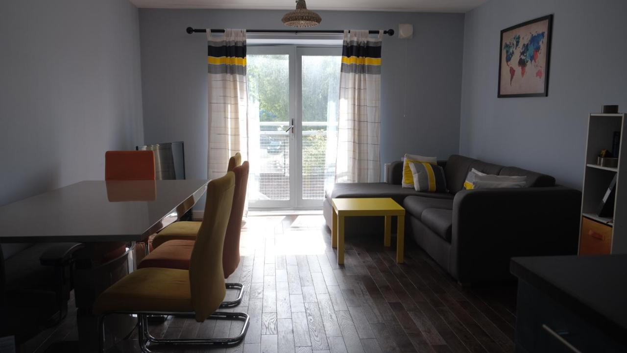Spacious 1-bed Flat In North Kensington Apartment