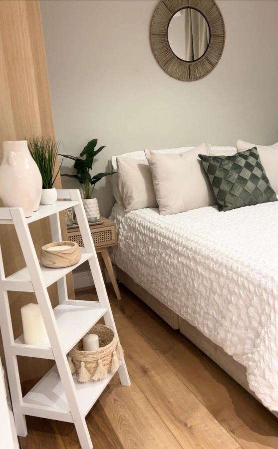 For Up To 6, Next To Big Ben & Eye London