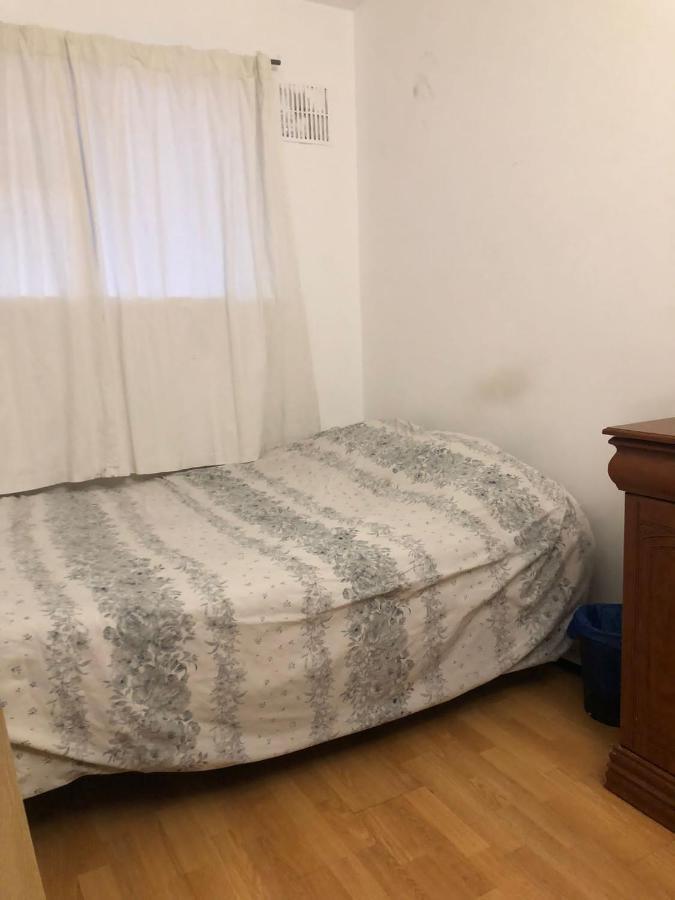 Private In 3 Bedroom Flat!! Vandrerhjem *