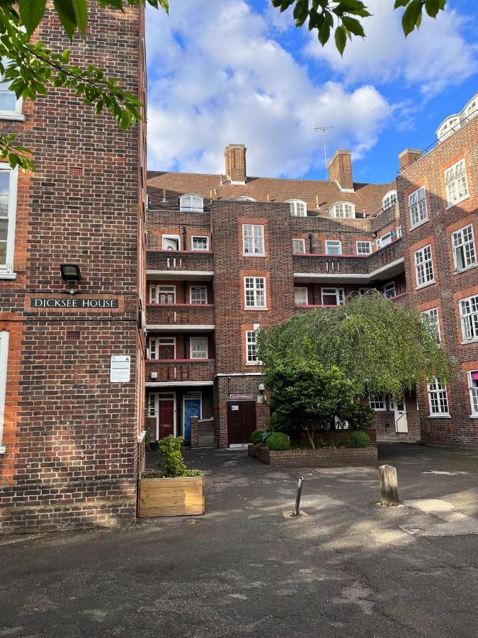 Apartment Centre Flat 2bdr Ac Sleeps 4 Family Only London