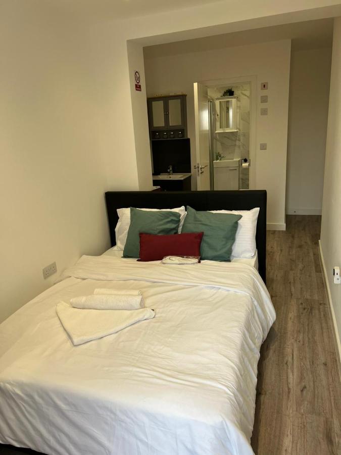 Eltham Aparthotel