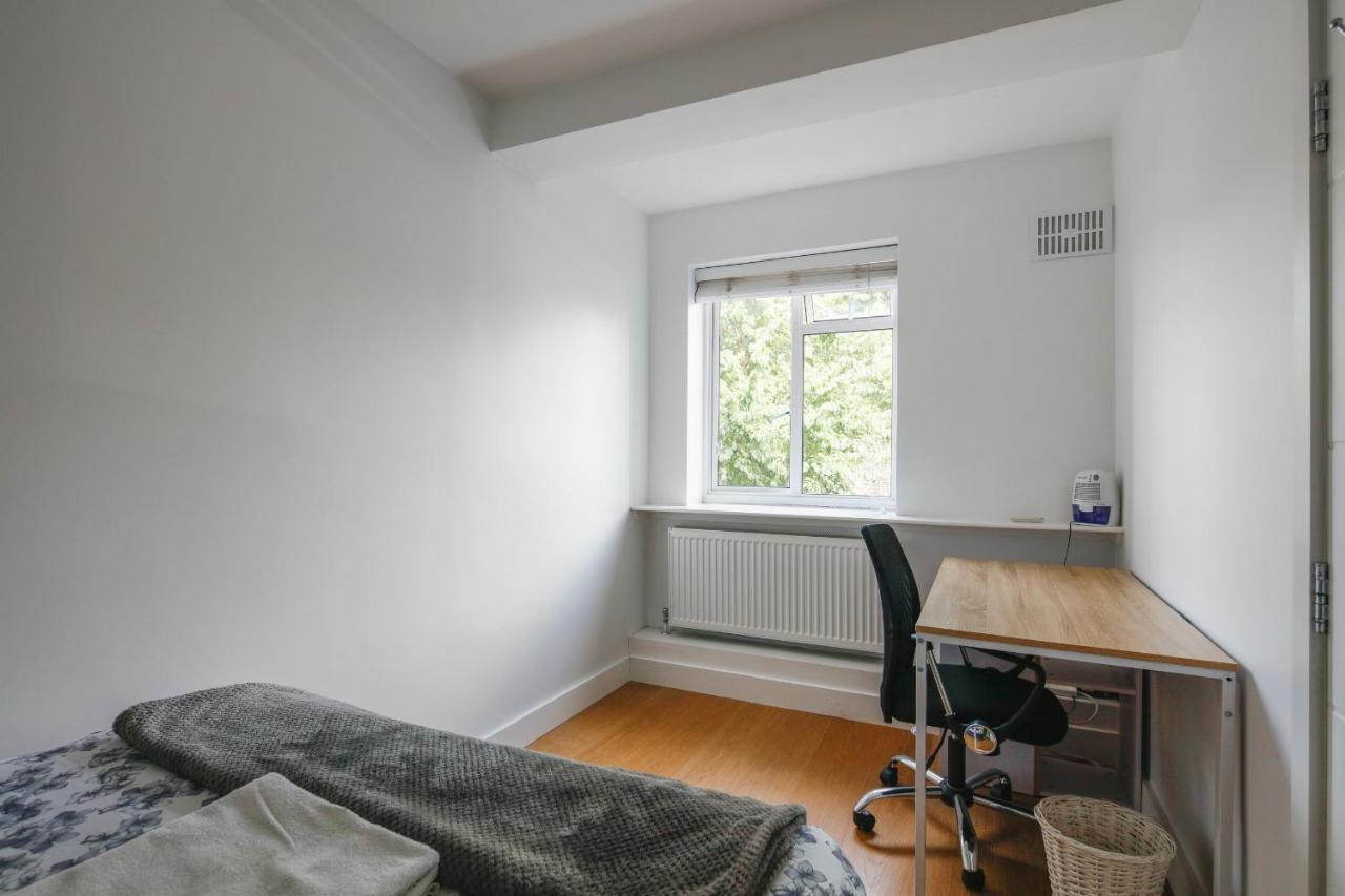 Bright & Welcoming Garden Flat Sleeps 6 In Style Apartamento Londres