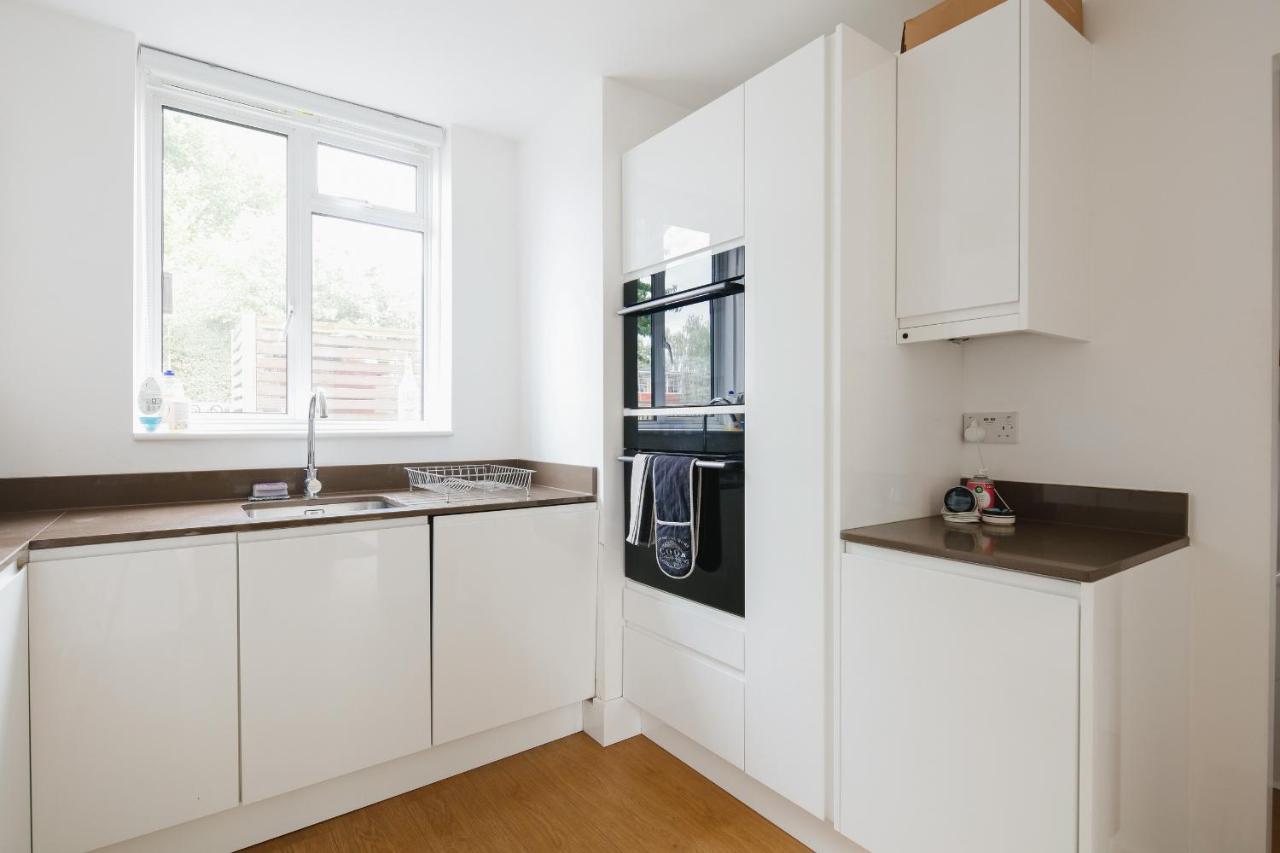 Bright & Welcoming Garden Flat Sleeps 6 In Style Apartamento