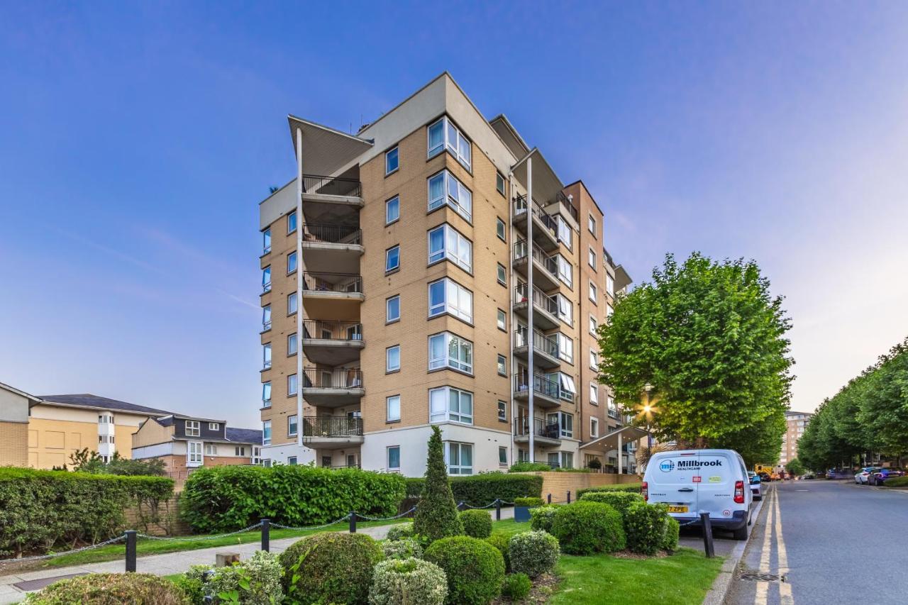 Flourish - Constant Court - Canary Wharf London