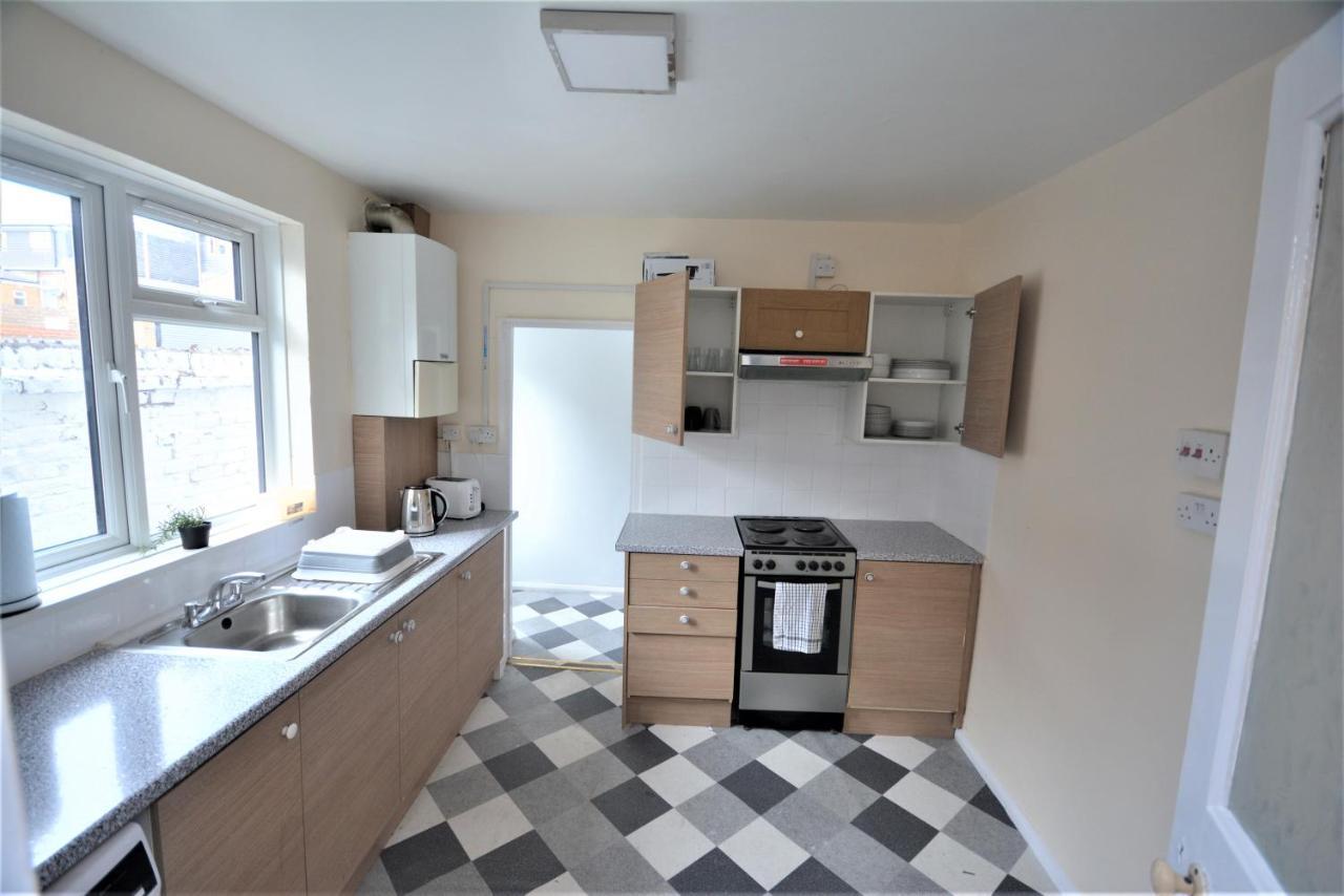 Feriehus Cheerful 3 Bedroom In Greater London