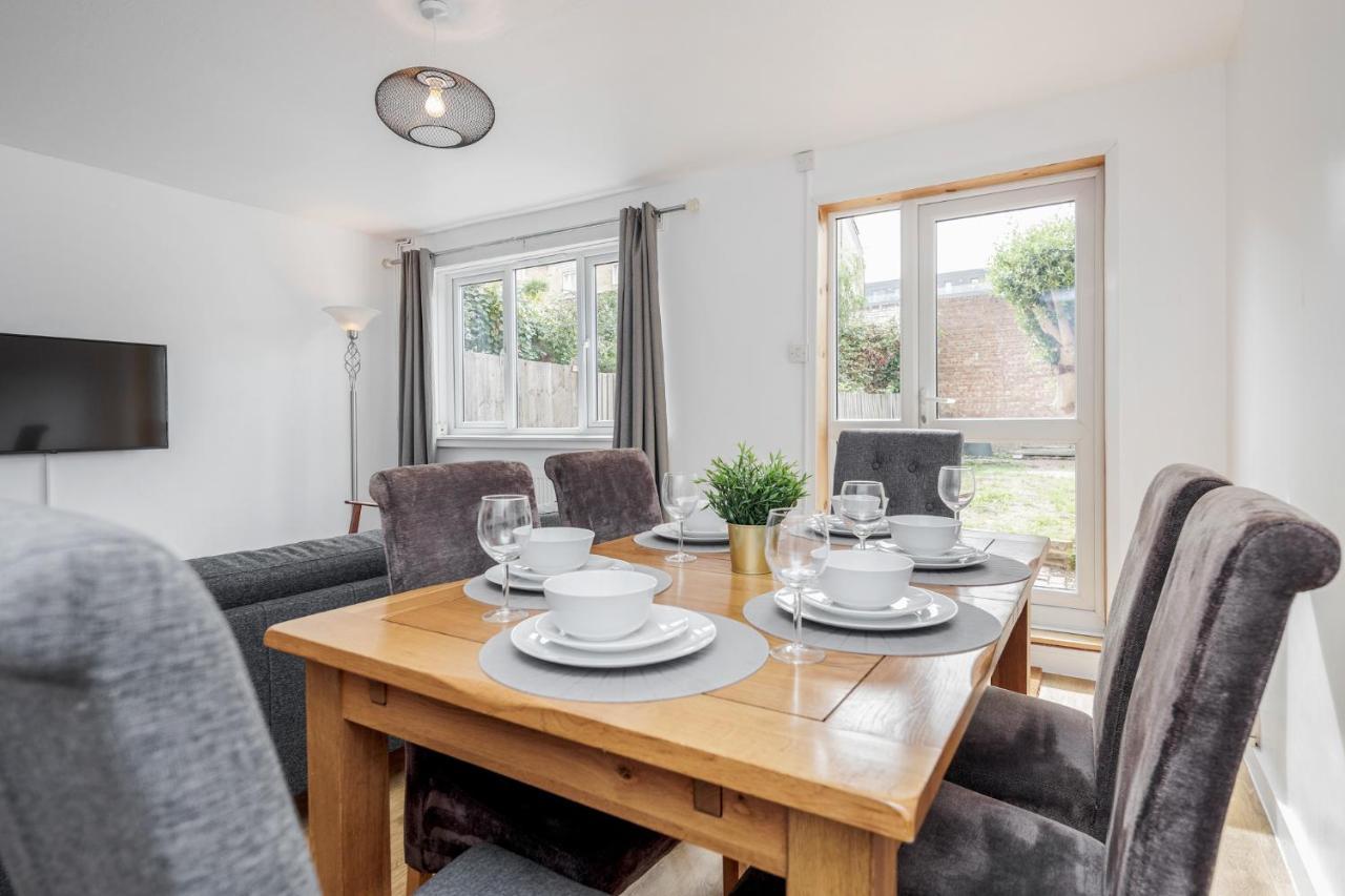 Carlile House - 5 Bedroom, Sleeps 8, Free Parking, 2 Bathrooms By Damask Homes * Londen
