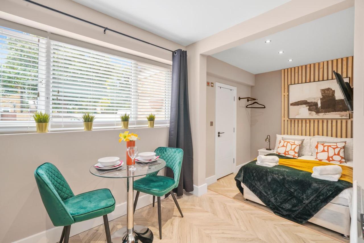 Apartment Cosy Heathrow - Parking - Garden London