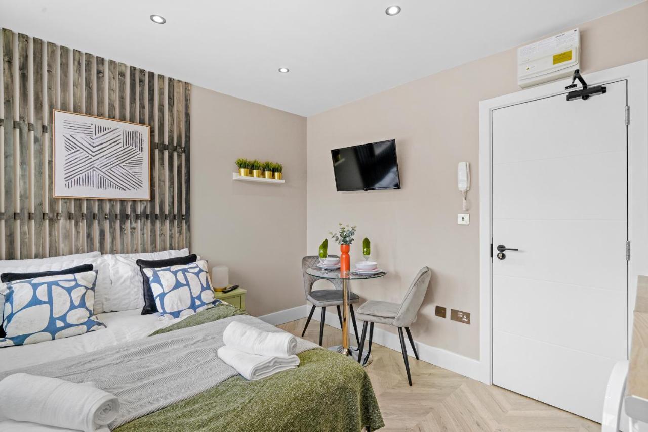 Apartment Cosy Heathrow - Parking - Garden London