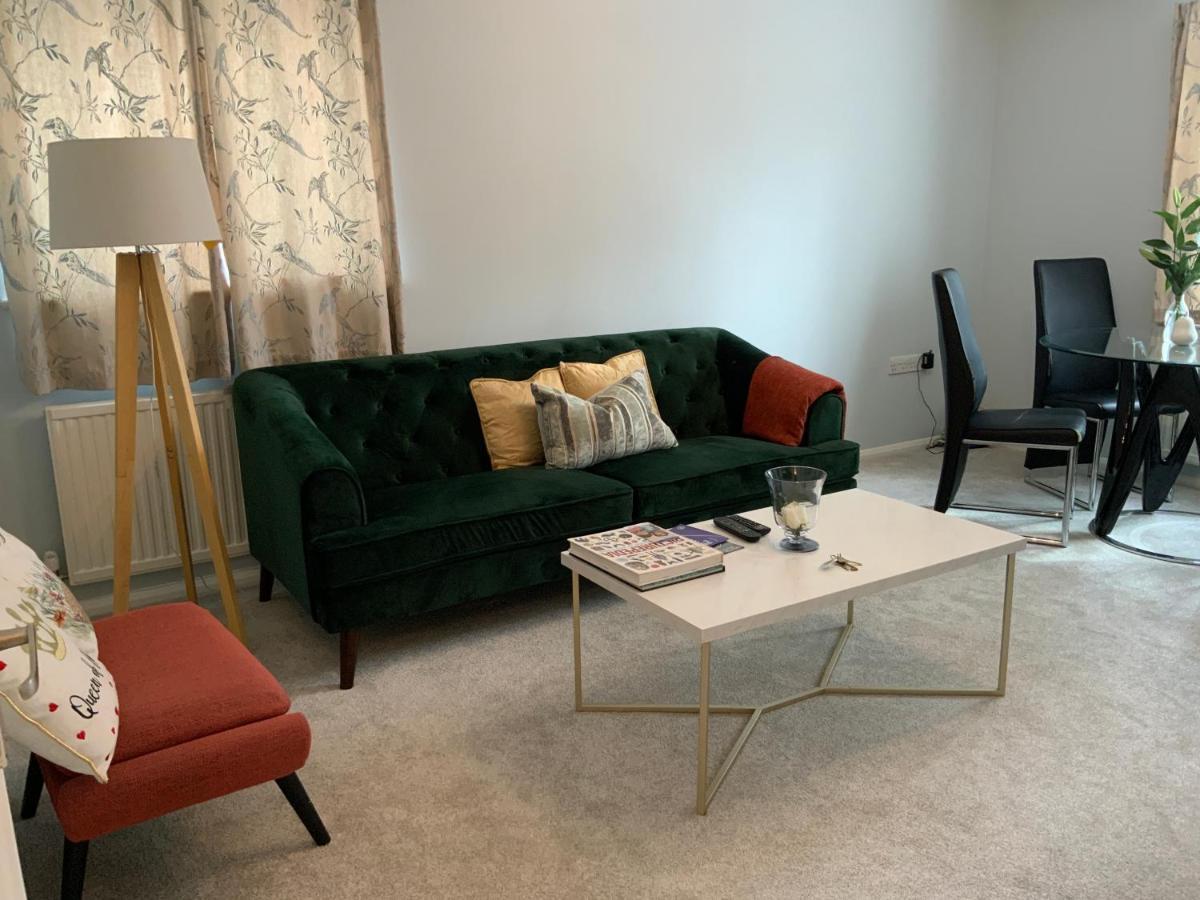 Apartment 2 Bedroom Near Southfields