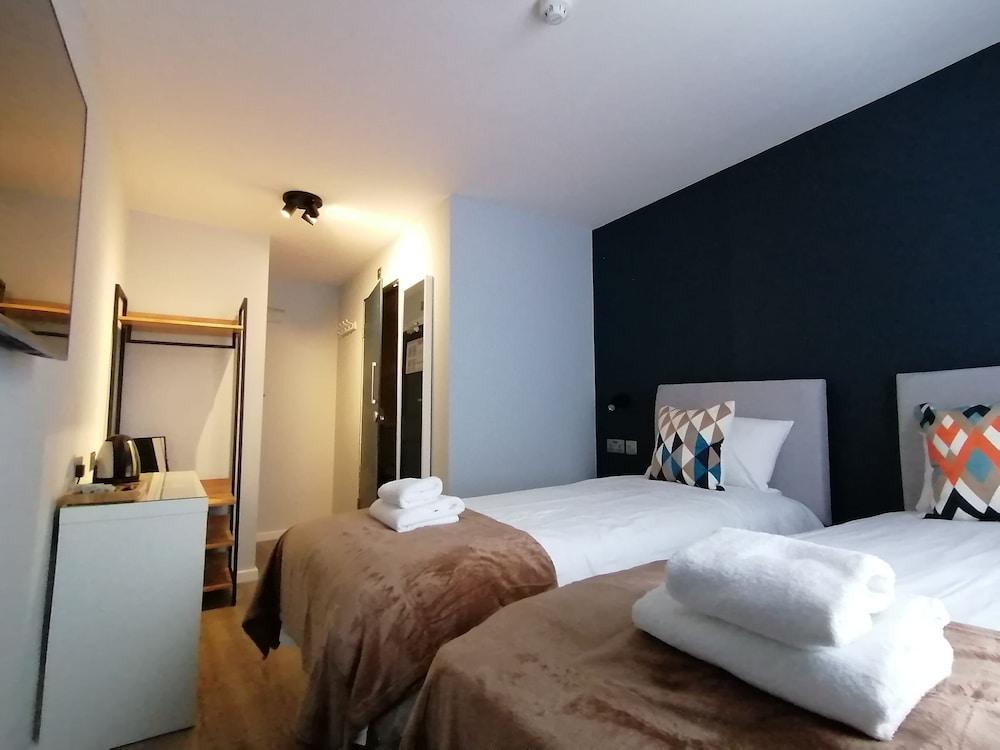 Hotel Craven Gardens 3*