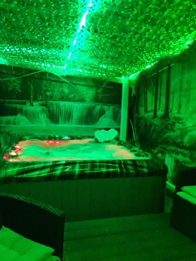 Privatunterkunft Sheri's Away