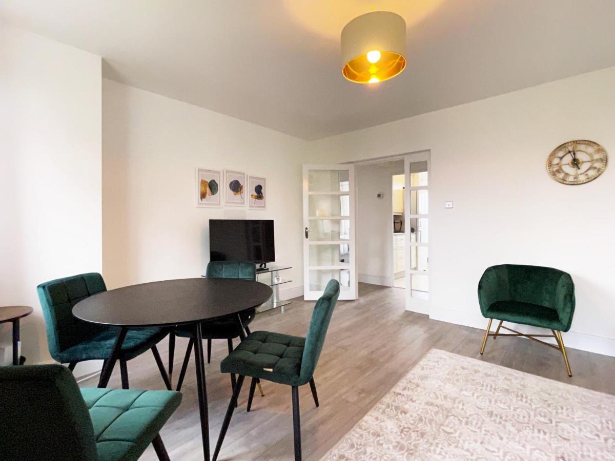 Sophie Place In Vauxhall - 3 Double Beds, 1 Sofa Bed, Spacious Appartement