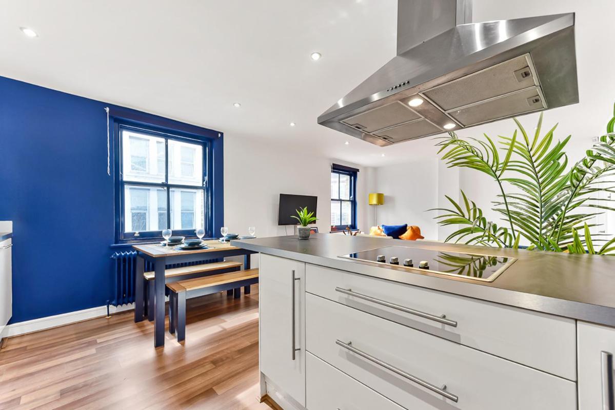 Spacious Cosy 2 Bed Flat, Leilighet *