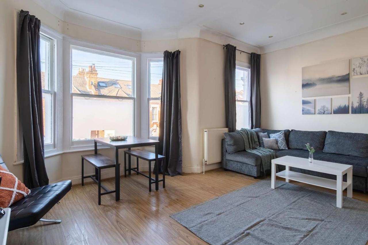 Two Bedroom In Tooting