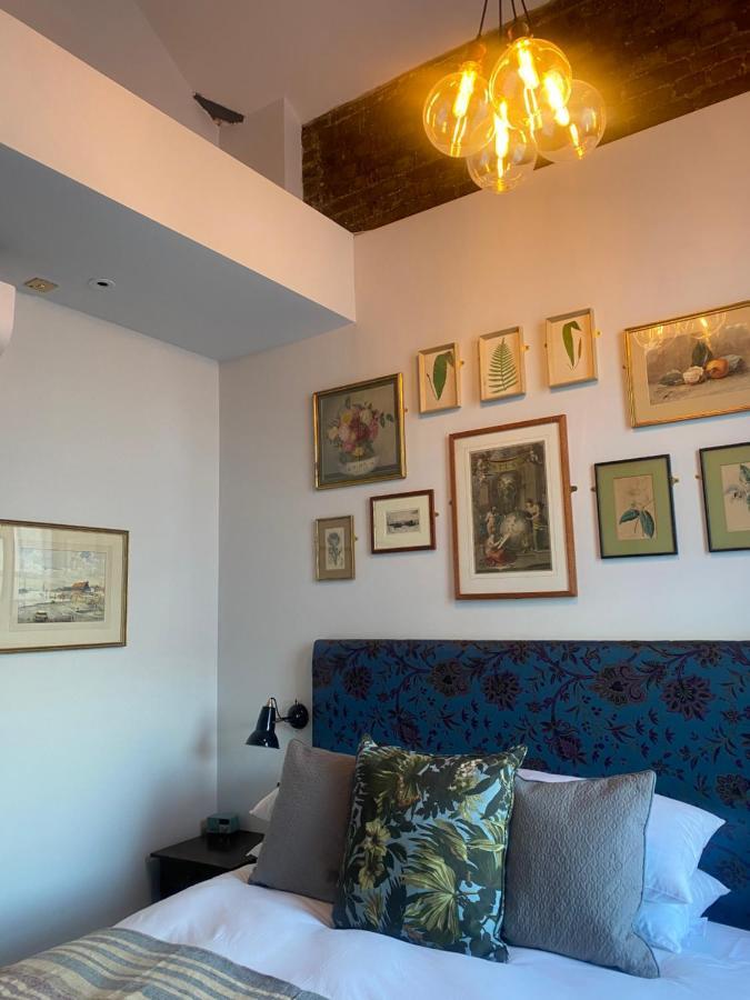 The Crown 4* Londres