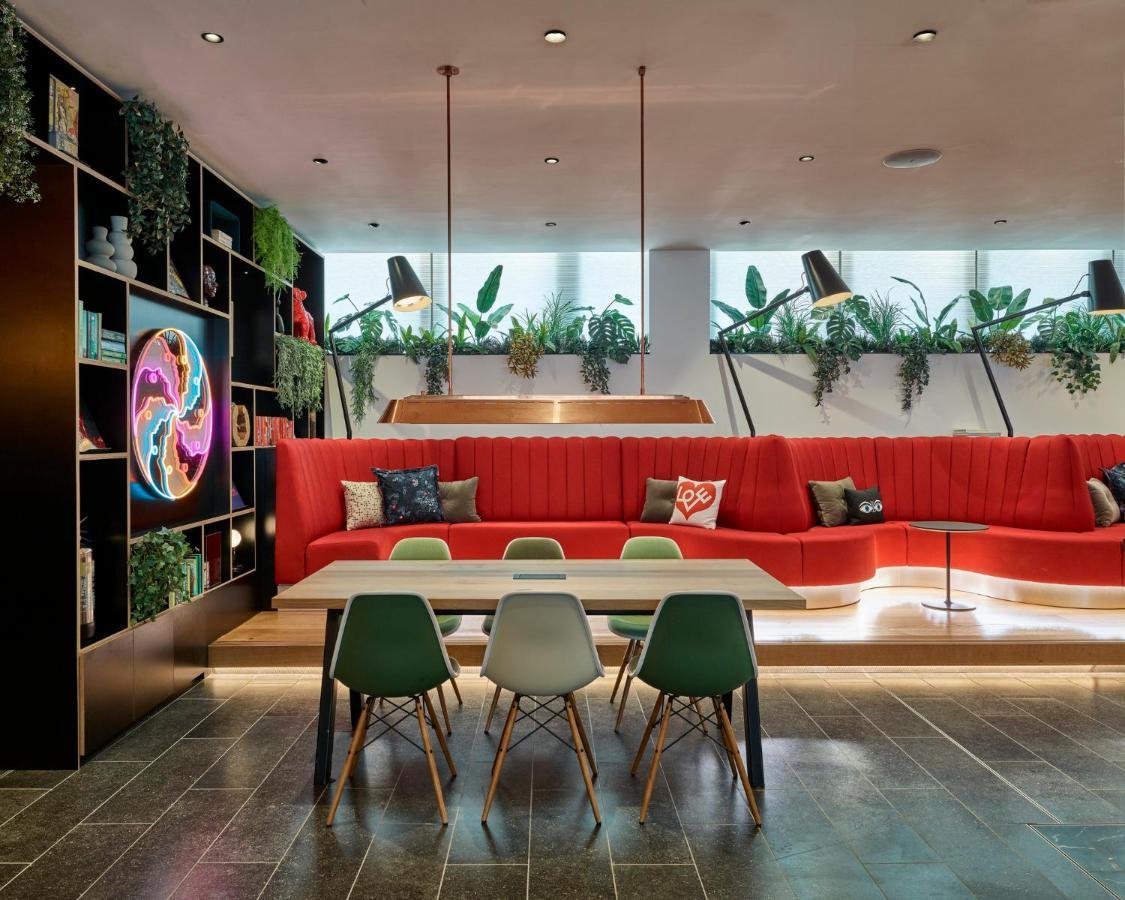 Citizenm Victoria Station London